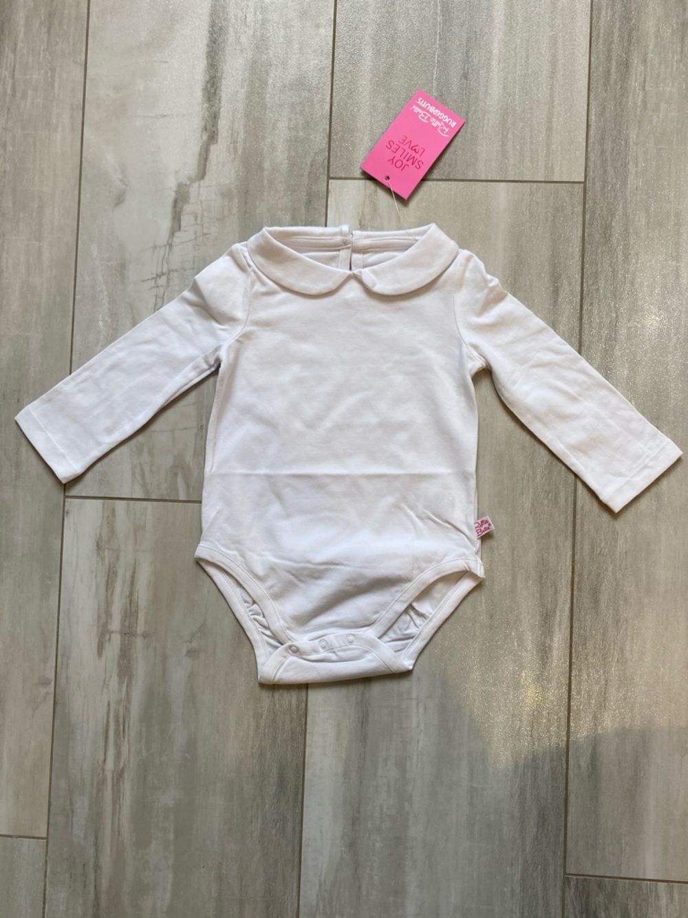 NWT RuffleButts White Long Sleeve Peter Pan Collar Onesie Bodysuit girls 18-24M
